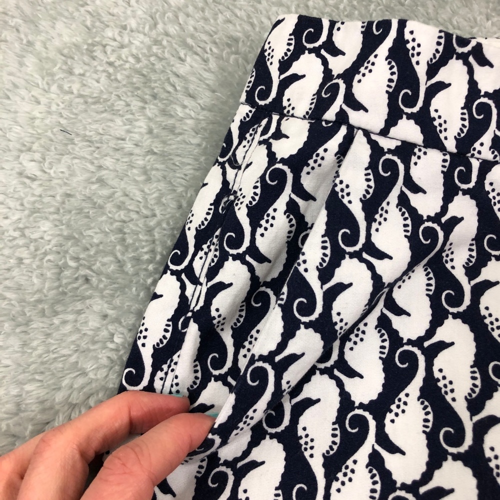 NWT Old Navy Seahorse Patterned Shorts - Picture 3 of 5